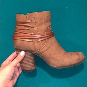 Madden Girl Short brown booties